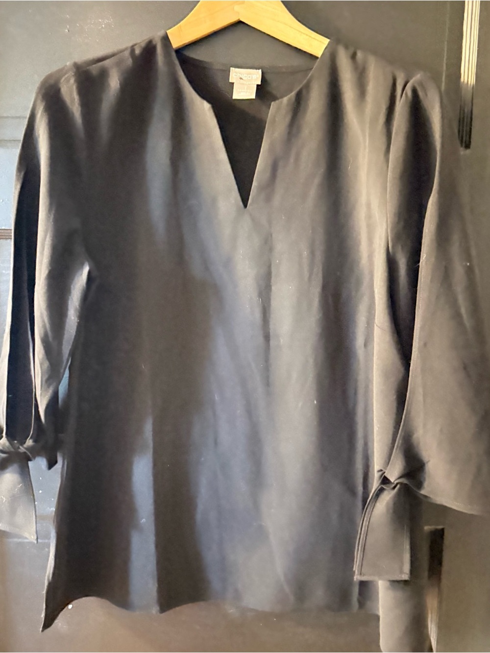 Chico's Black Casual Button-Down Tunic with V-Notch